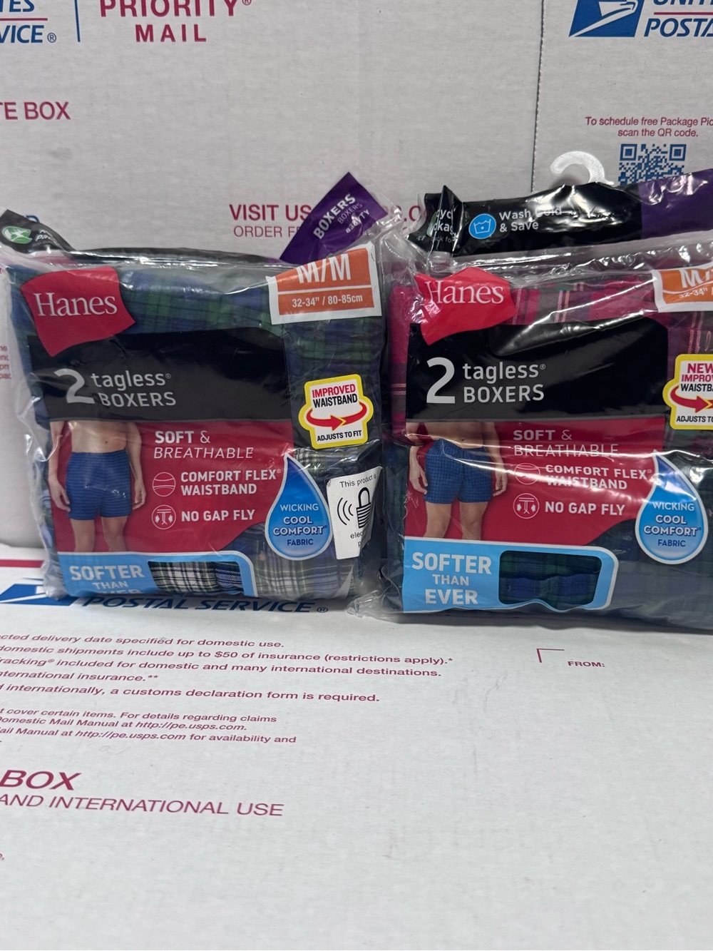 Hanes Men's Tagless Boxers 2-Pack - Blue Plaid & Green Plaid